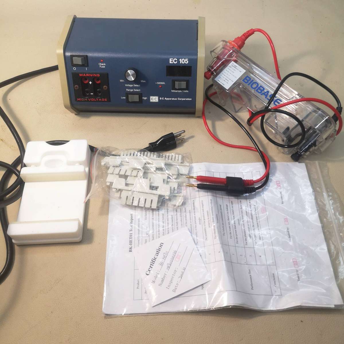 EC-105 Electrophoresis Power Supply and Gel Tank Look almost New