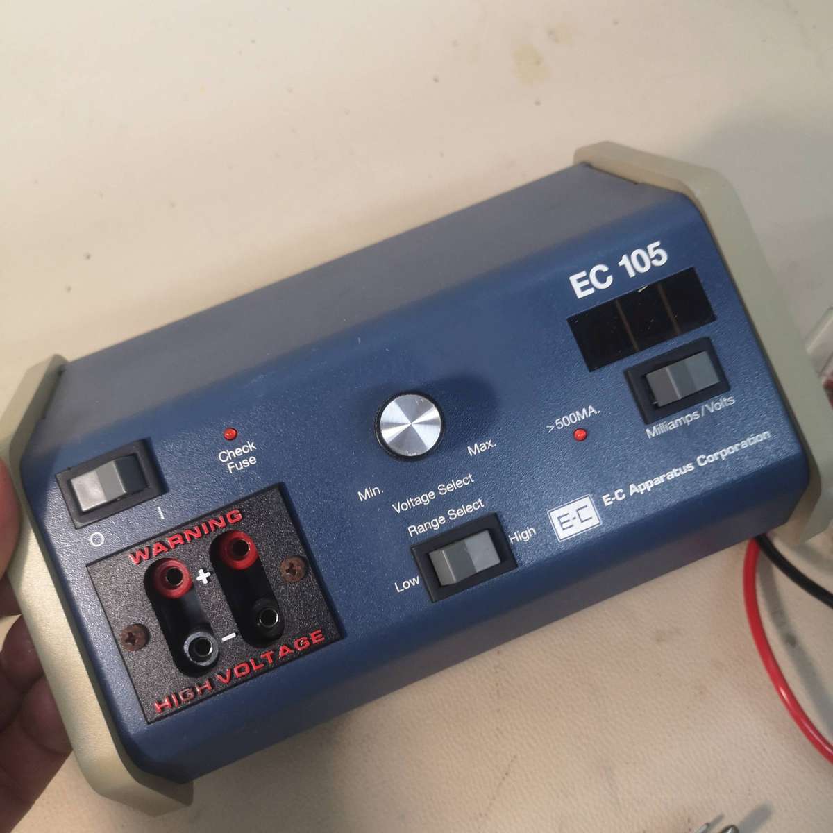 EC-105 Electrophoresis Power Supply and Gel Tank Look almost New