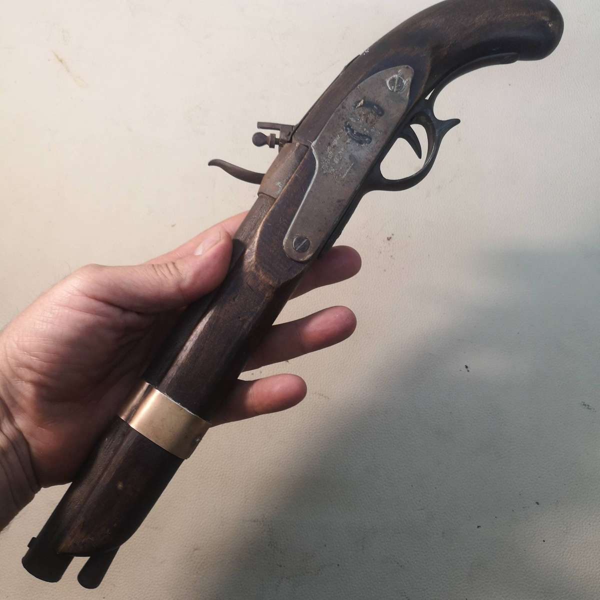 OLD ORIGINAL British Military 1800's flintlock, with ramrod (Deactivated)