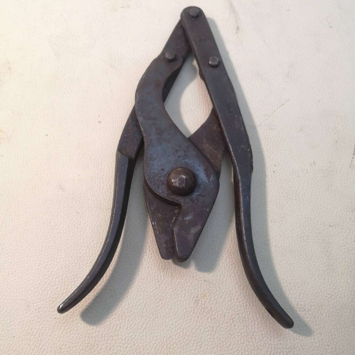 British WWI 1917 folding barbed wire cutters