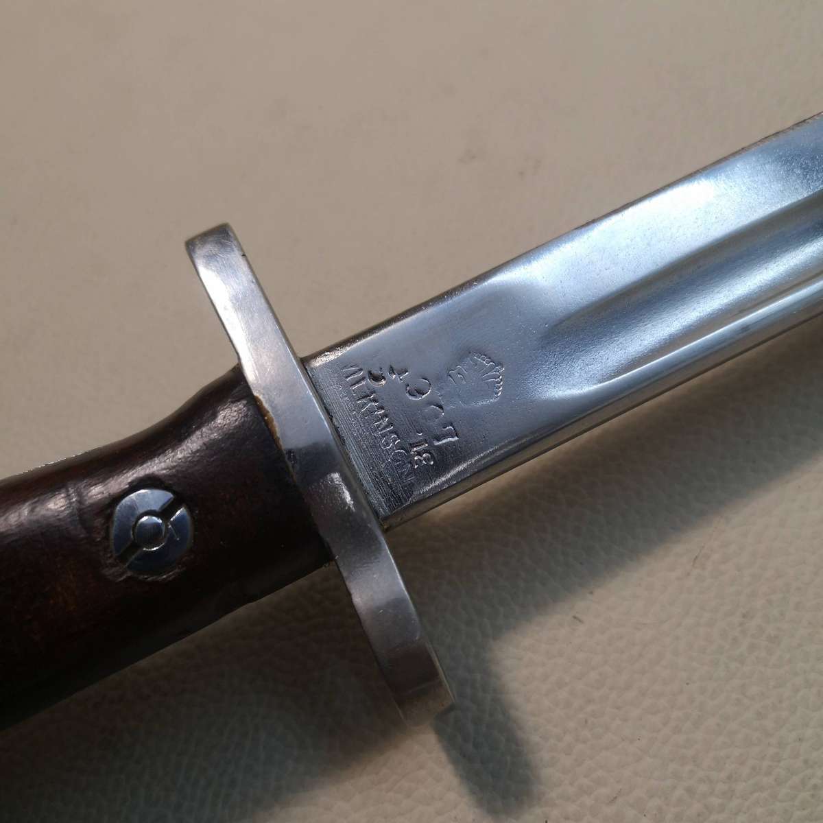 Magnificent British WWI P-1907 Enfield Bayonet by SANDERSON dated 1907 - No Scabbard