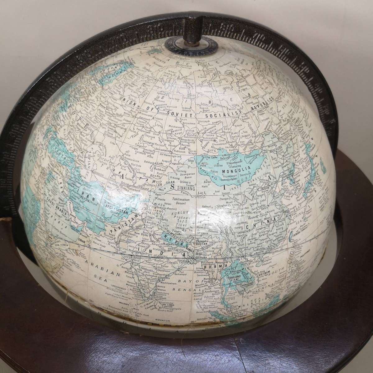 Very Large (430mm) Vintage Cram's Imperial Desktop World Globe Powell Wood Stand