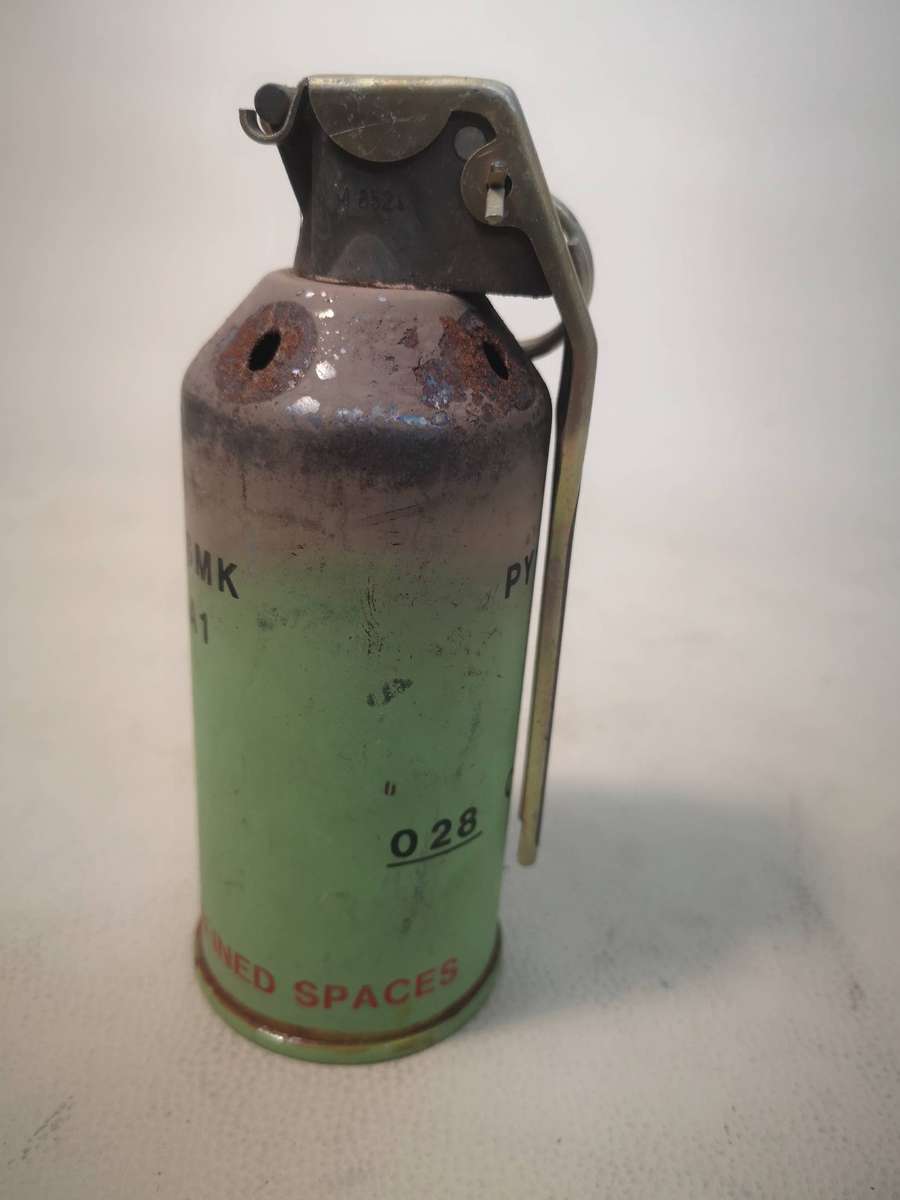 RED SMOKE GRENADE COMPLETE-FFE-INERT