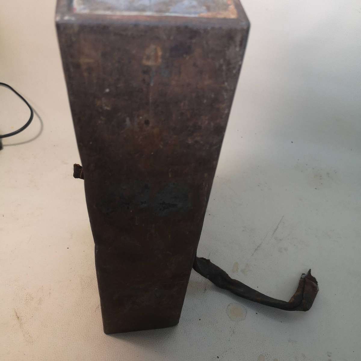 Vickers WW1 Machine Gun Ammo Box and Bullet Casings - Marked 1917-FFE INERT