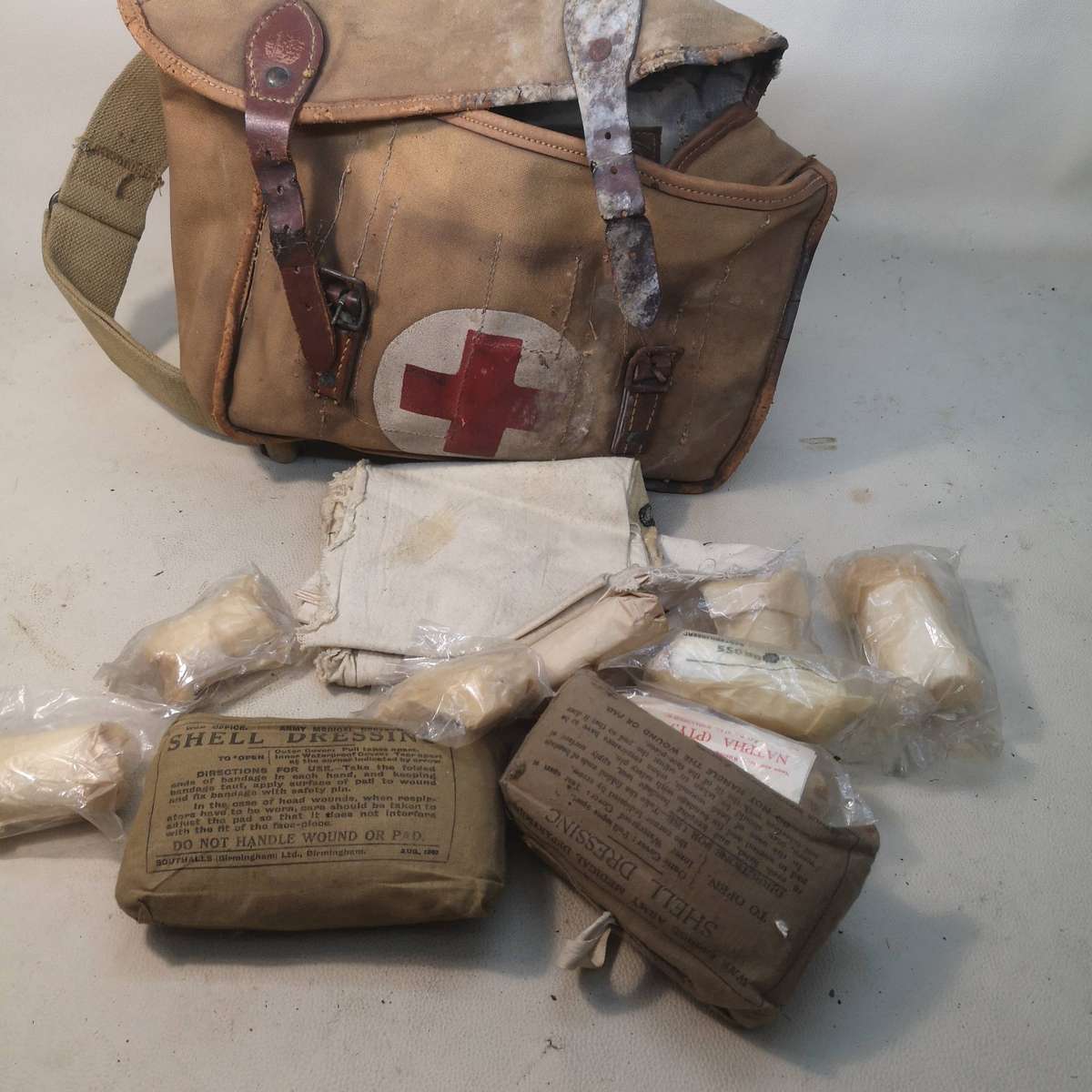 Rare Authentic Original WW2 British Army Medic dressing bag 1940 with Medical Contends
