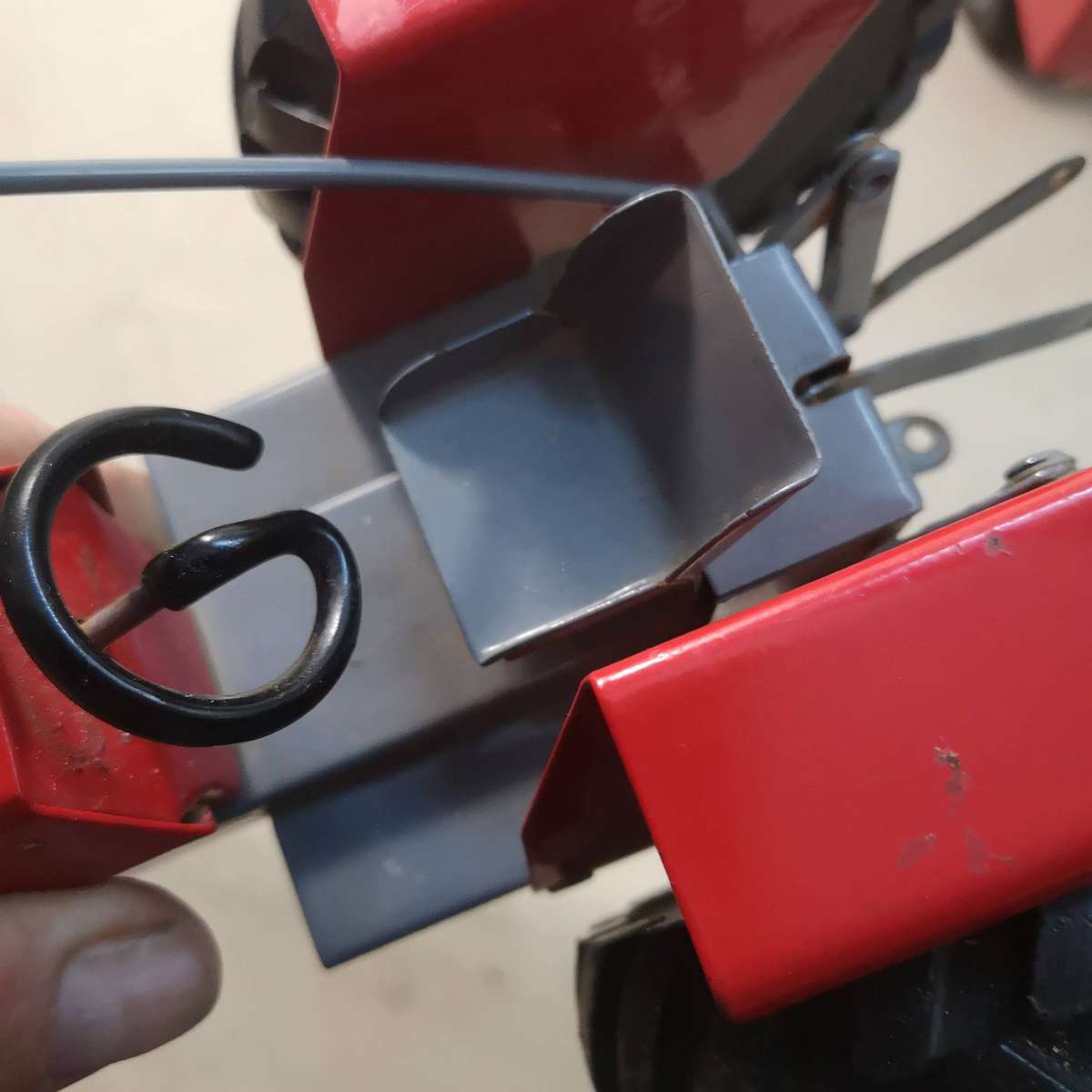 ORIGINAL STRIKE TOYS STEEL MODEL MASSEY FERGUSON 290 TRACTOR AND TRAILER - Sunning Condition