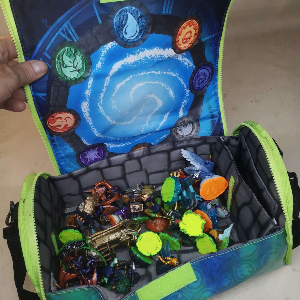 Huge Skylander Figure Collection with an Skylanders SPYRO'S Adventure Storage Case