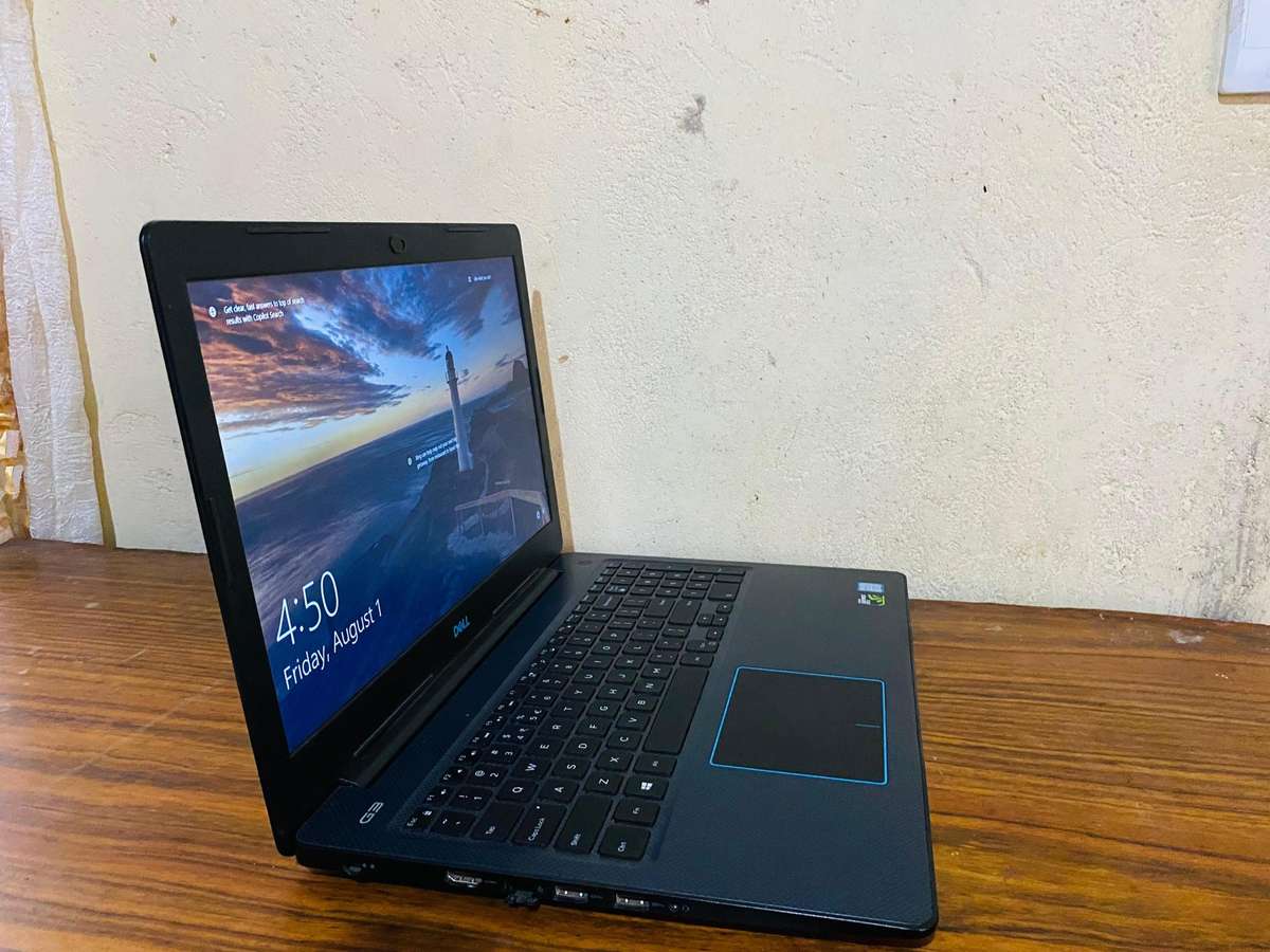DELL G3 3579 ** i7-8750H @2.2ghz, GEFORCE GTX 1050Ti, 16GB RAM 256GB NVME +1TB HDD, Mint Condition
