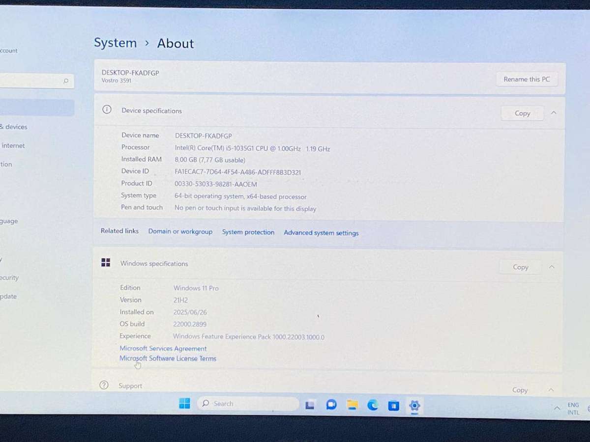Dell i5-1035G1 8GB RAM 256SSD 15'6 Good Condition