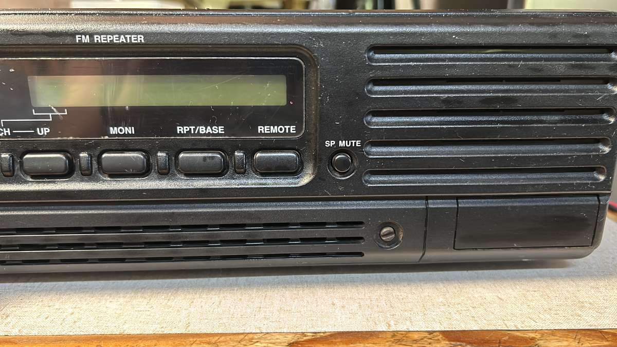 Icom IC FR3000 VHF repeater