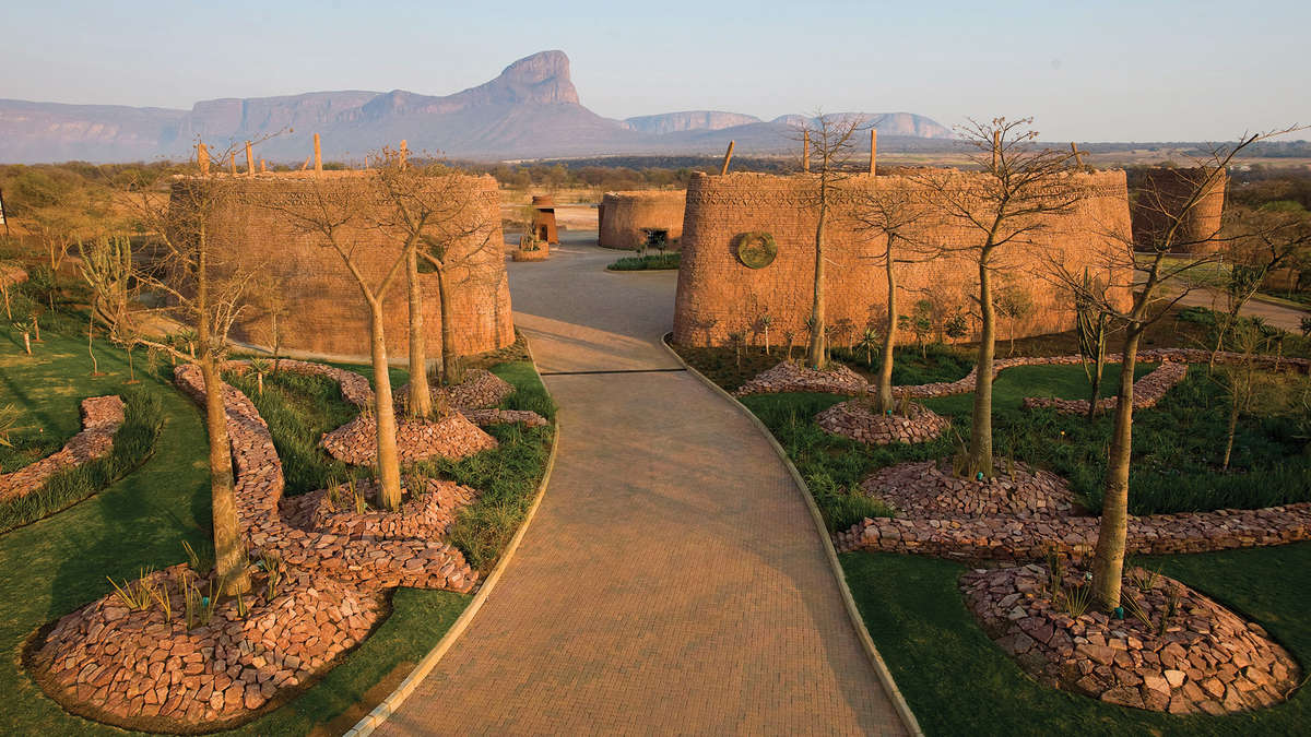 Monomotapa Village, Legends Golf and Safari 18-11-2024 - 22-11-2024 (4nights-6 sleeper)