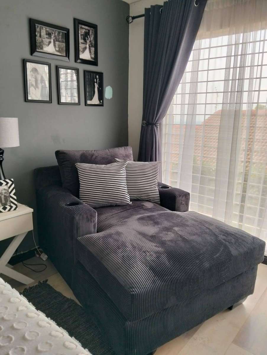 Ripped Fur velvet Sleeper Couch