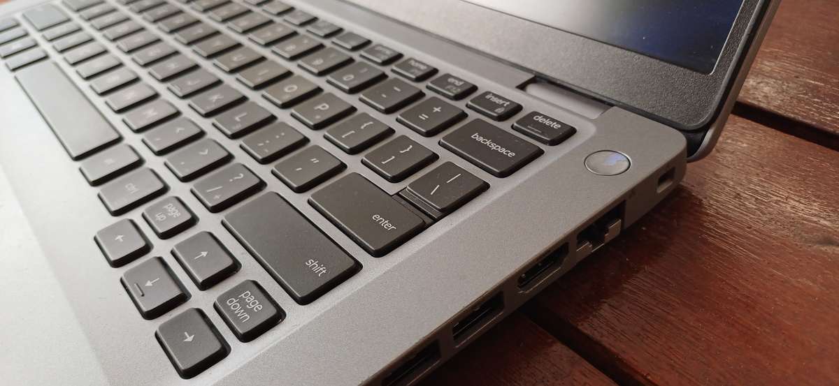 Dell Latitude 5410, 16 GB RAM 512 Nvme SSD 10th Gen i5