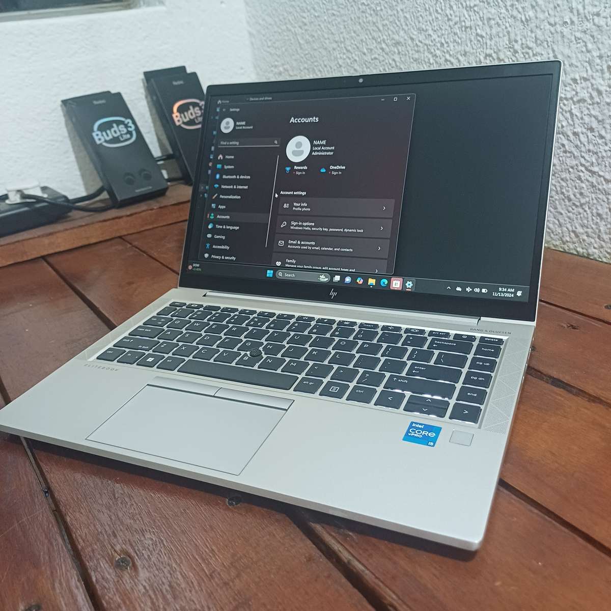 High end laptop, Basically brand new HP 840 G8 under HP factory warranty for 1 year and 3 Months