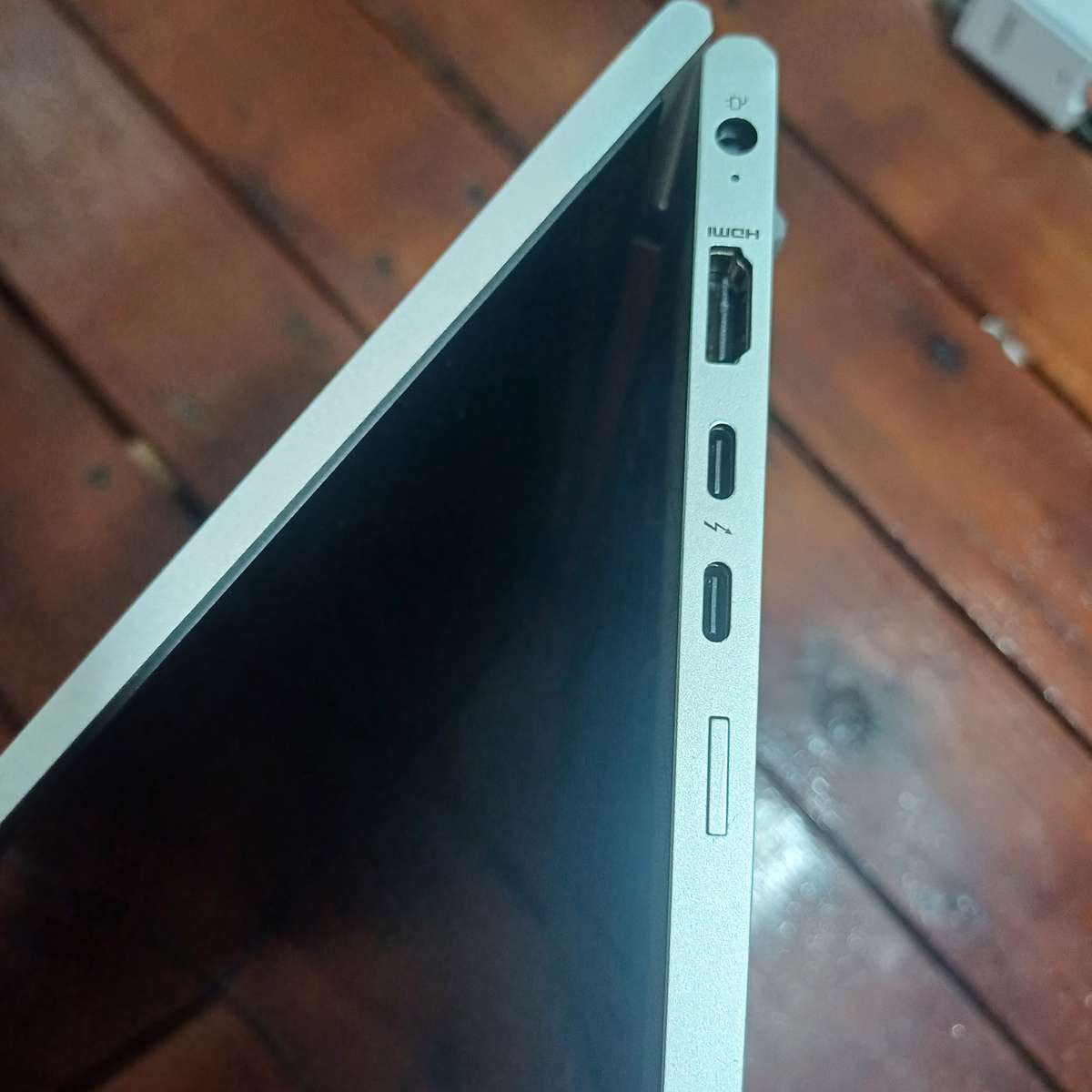 High end laptop, Basically brand new HP 840 G8 under HP factory warranty for 1 year and 3 Months