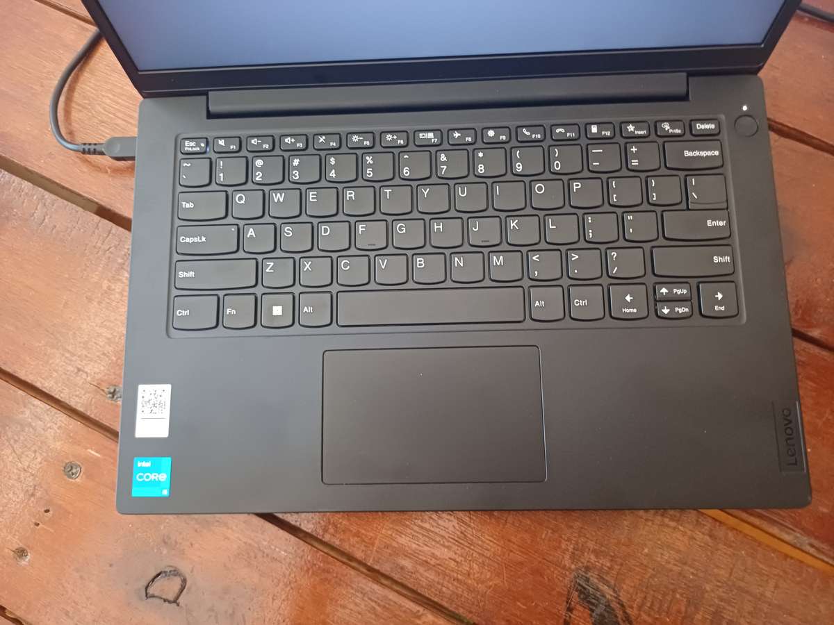 Lenov K14, 11Th gen Core i5, like new , 512 Nvme, 8GB Ram