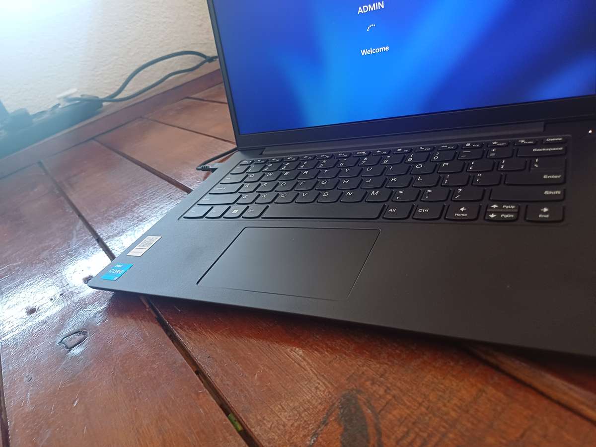 Lenov K14, 11Th gen Core i5, like new , 512 Nvme, 8GB Ram