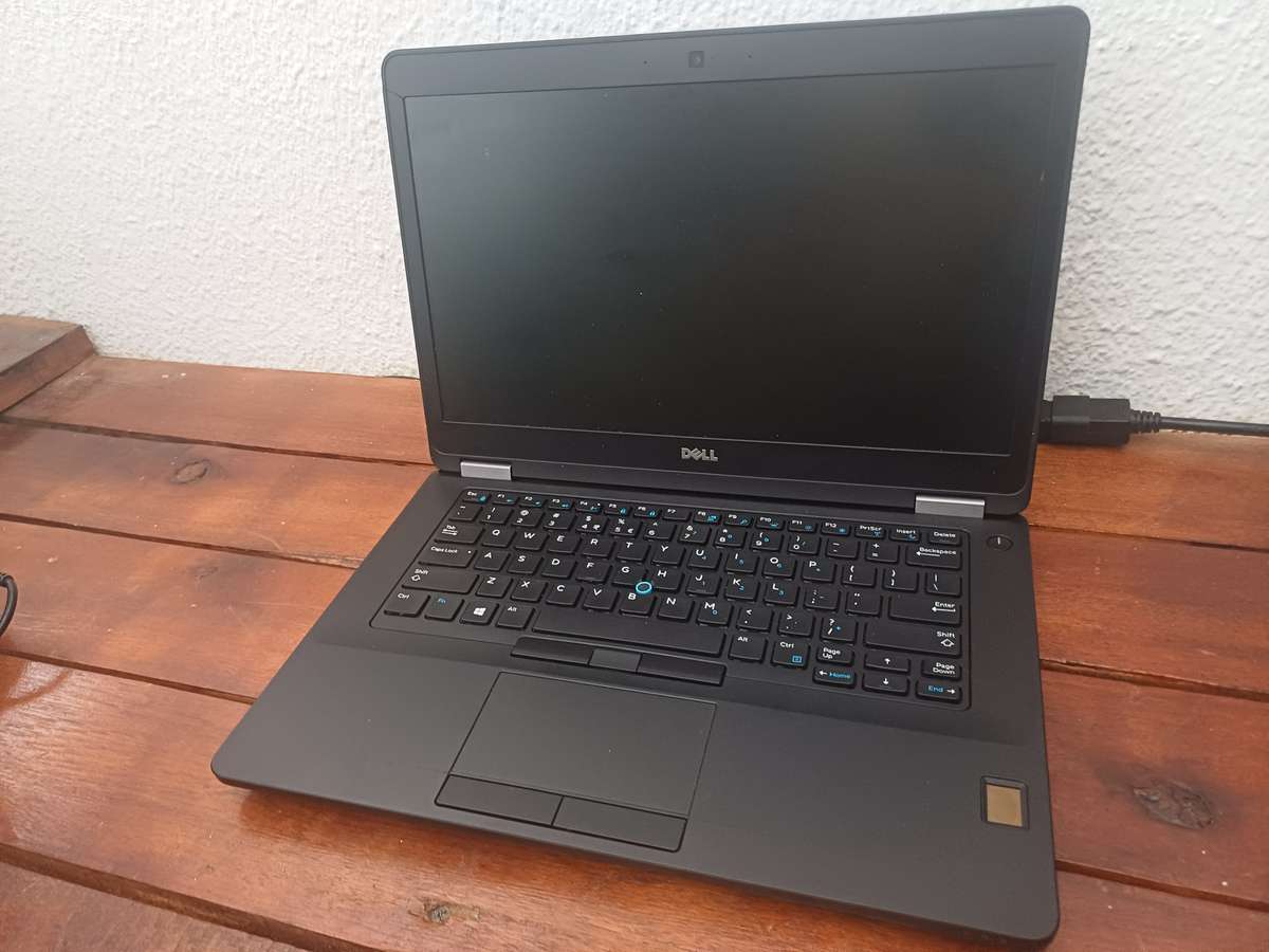 Dell Latitude E5470 with 8GB RAm and 256GB Nvme