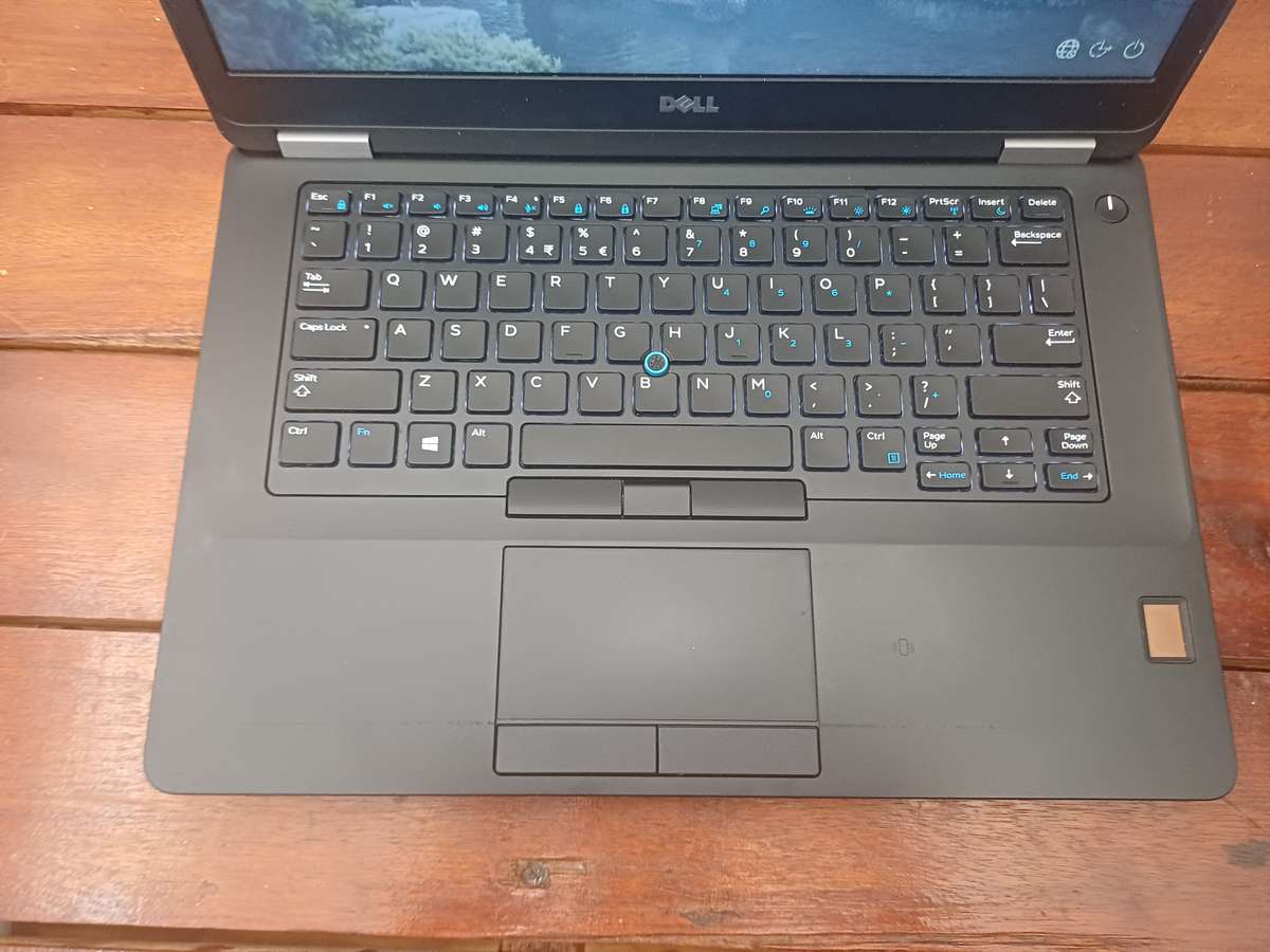 Dell Latitude E5470 with 8GB RAm and 256GB Nvme