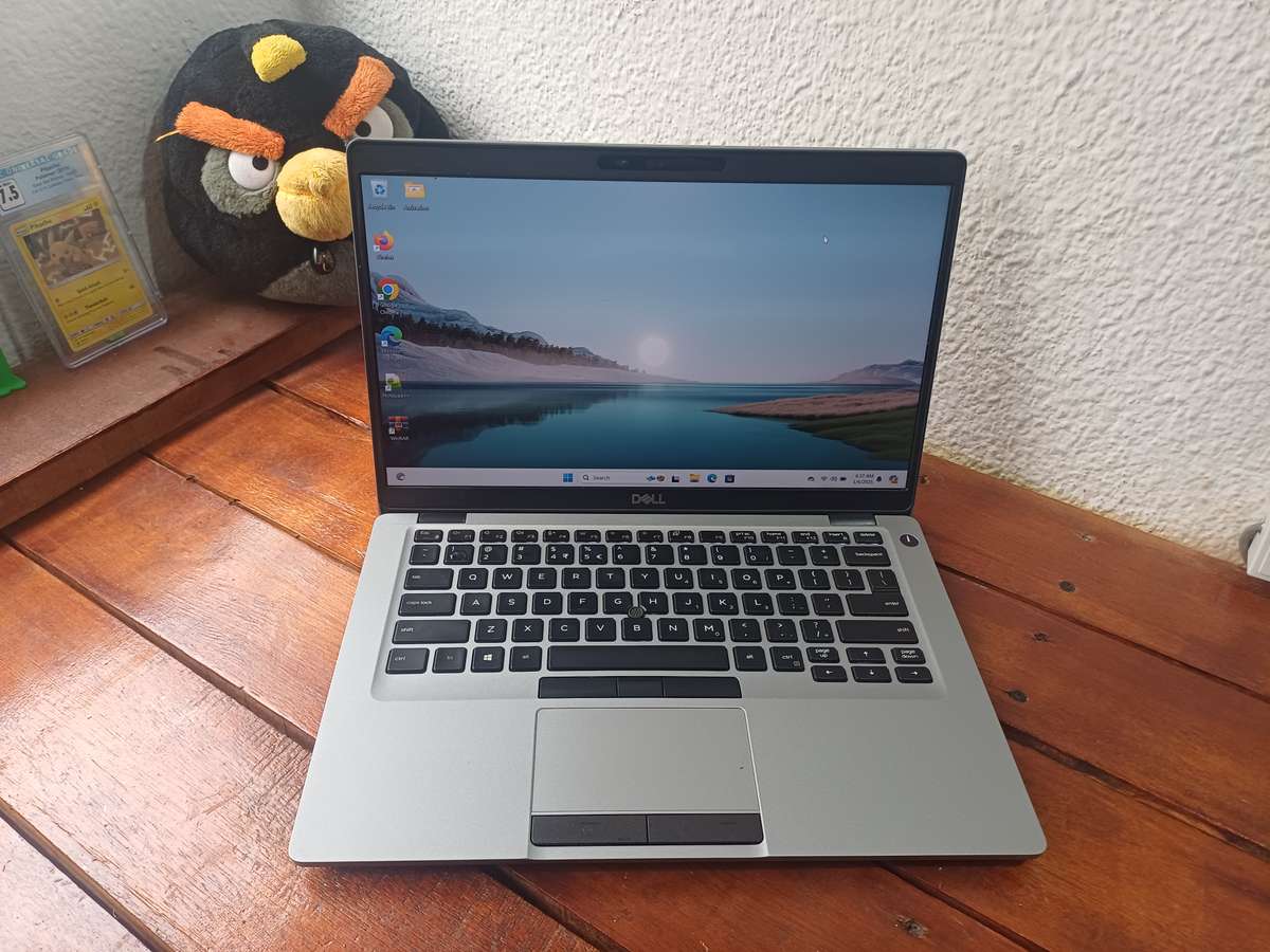 Dell Latitude 5400 core i5, 16 GB RAM . 512GB Nvme SSD, 8th Gen