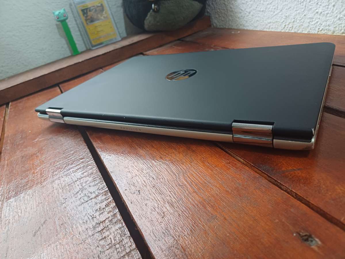 Touchscreen HP X360, 16 GB RAM . 250GB SSD 7th Gen
