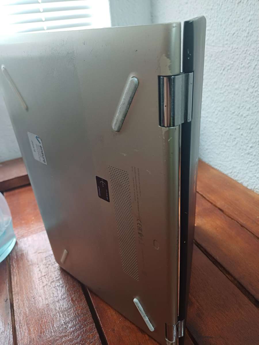 Touchscreen HP X360, 16 GB RAM . 250GB SSD 7th Gen