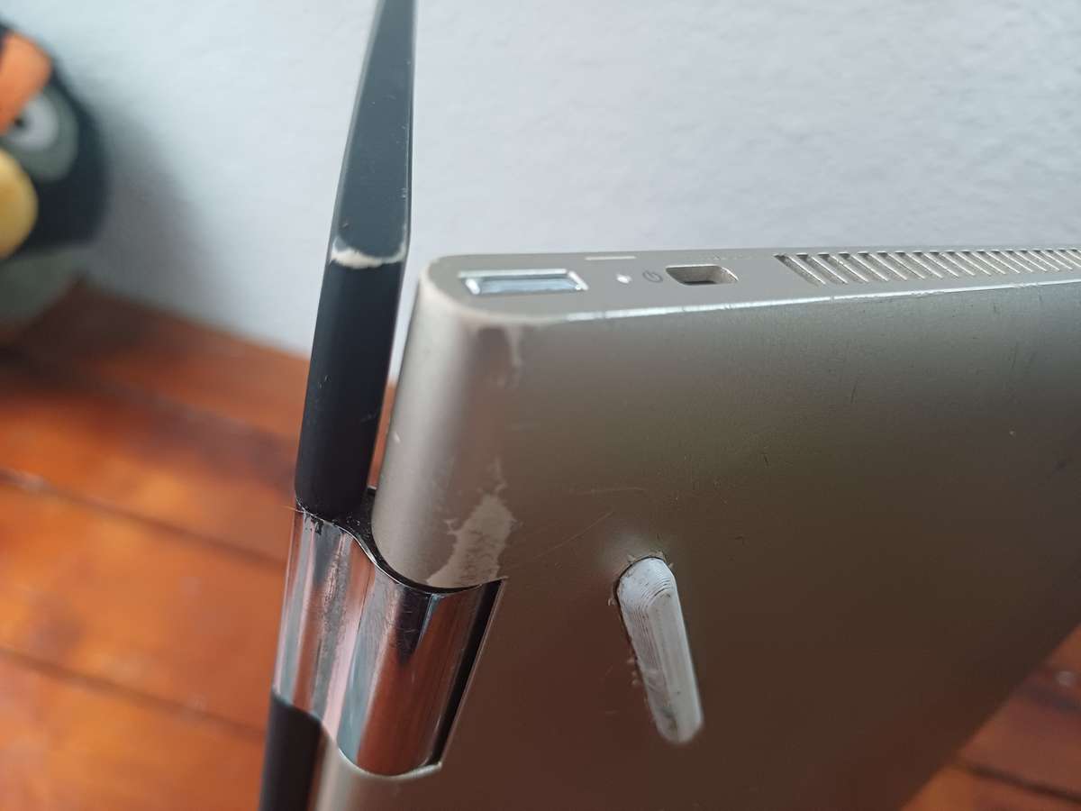 Touchscreen HP X360, 16 GB RAM . 250GB SSD 7th Gen