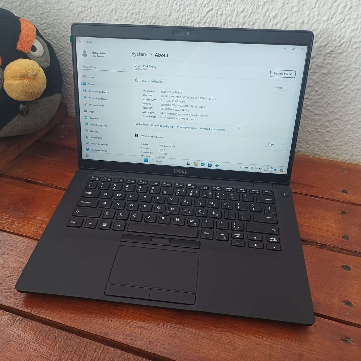 Dell Latitude 5401 Like new Touch screen, 512 Nvme ssd, and 16 GB Ram