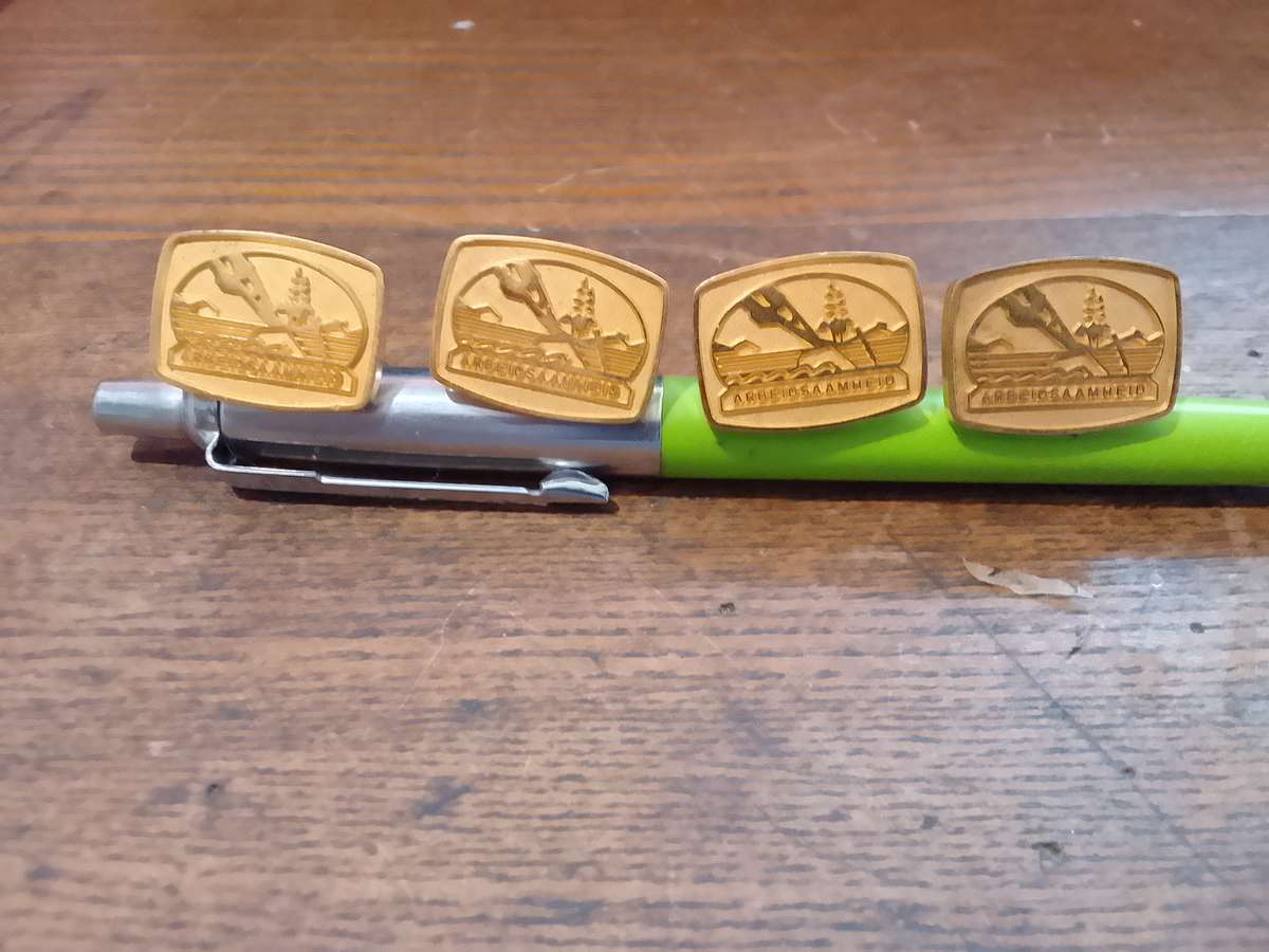 volkskas bank cufflinks