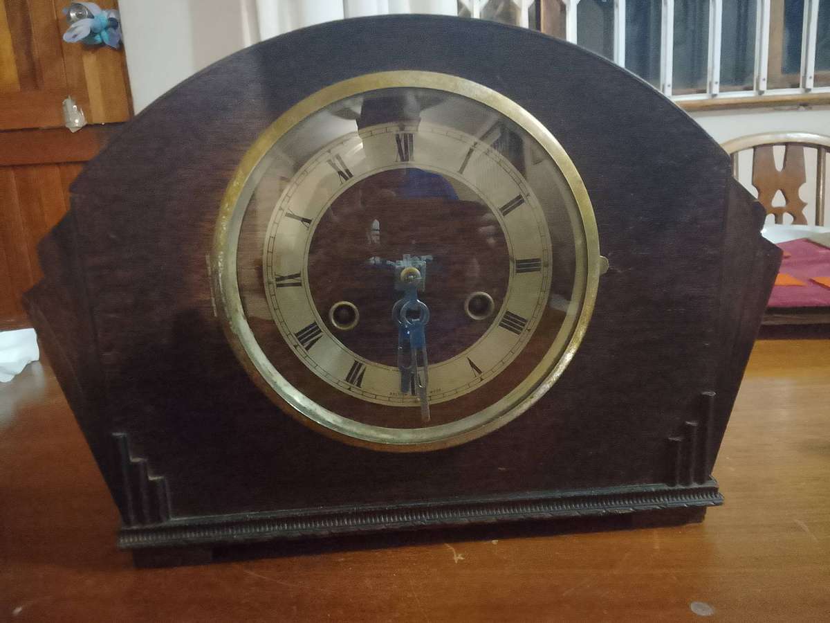 Mantle Clock (British made ) Non Working and no Key