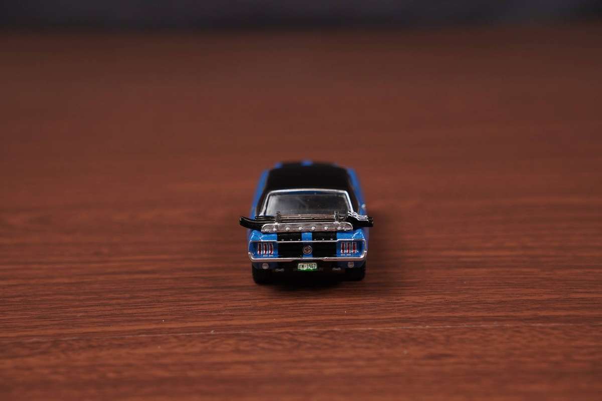 Greenlight 1967 Ford Mustang Ski Country Special 1/64 scale Diecast Model