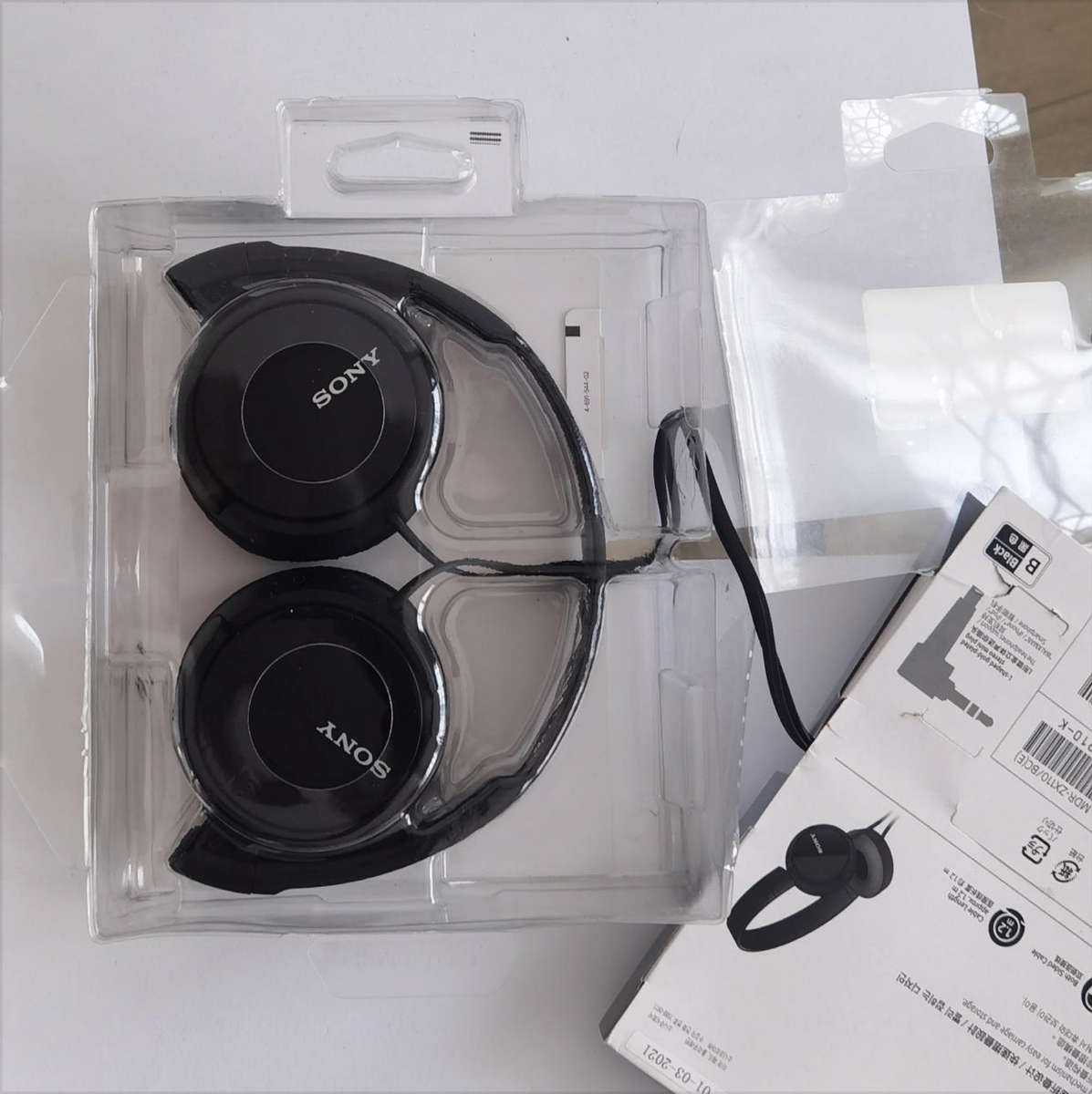 Volkano Zoom 700 Webcam 720p & Sony Headset (2 Items 1 auction)