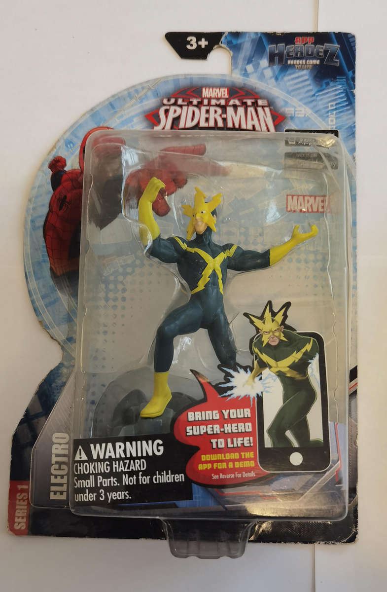 Marvel  Avengers Assemble App Heroez - Iron Man and Electro action figure