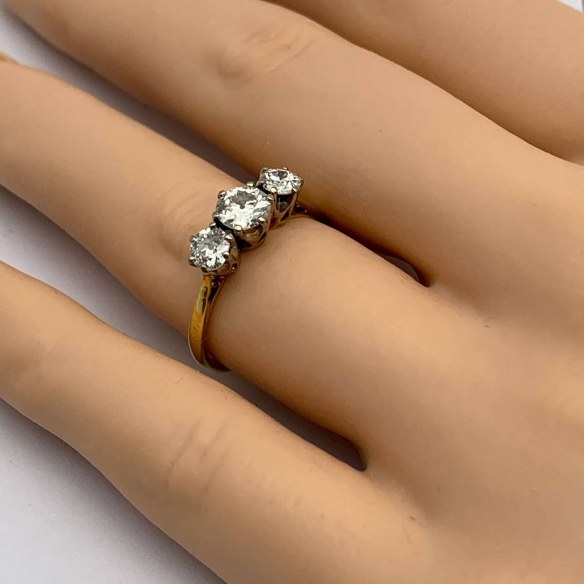 Antique 18ct Gold & Diamond Trilogy Ring