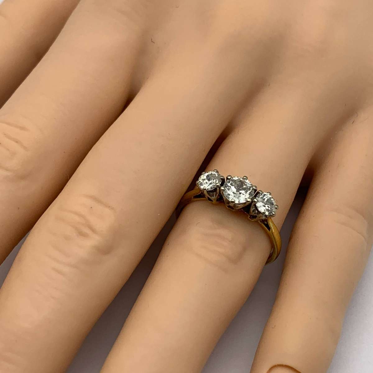 Antique 18ct Gold & Diamond Trilogy Ring