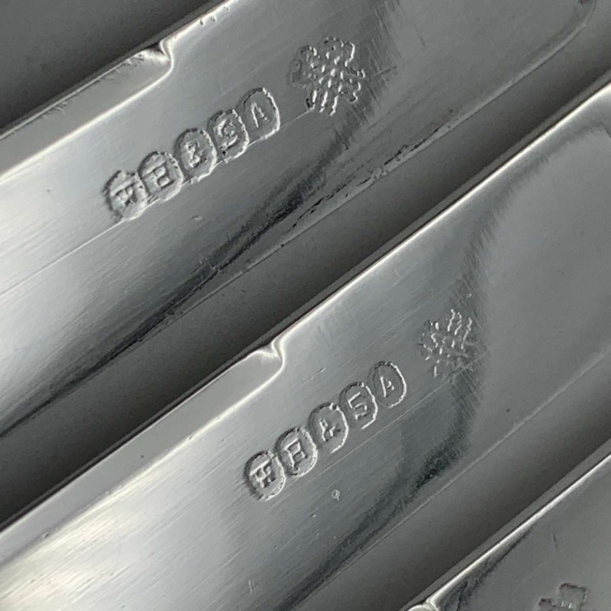 Antique Sterling Silver Cased Butter/Pate Knives (1911)