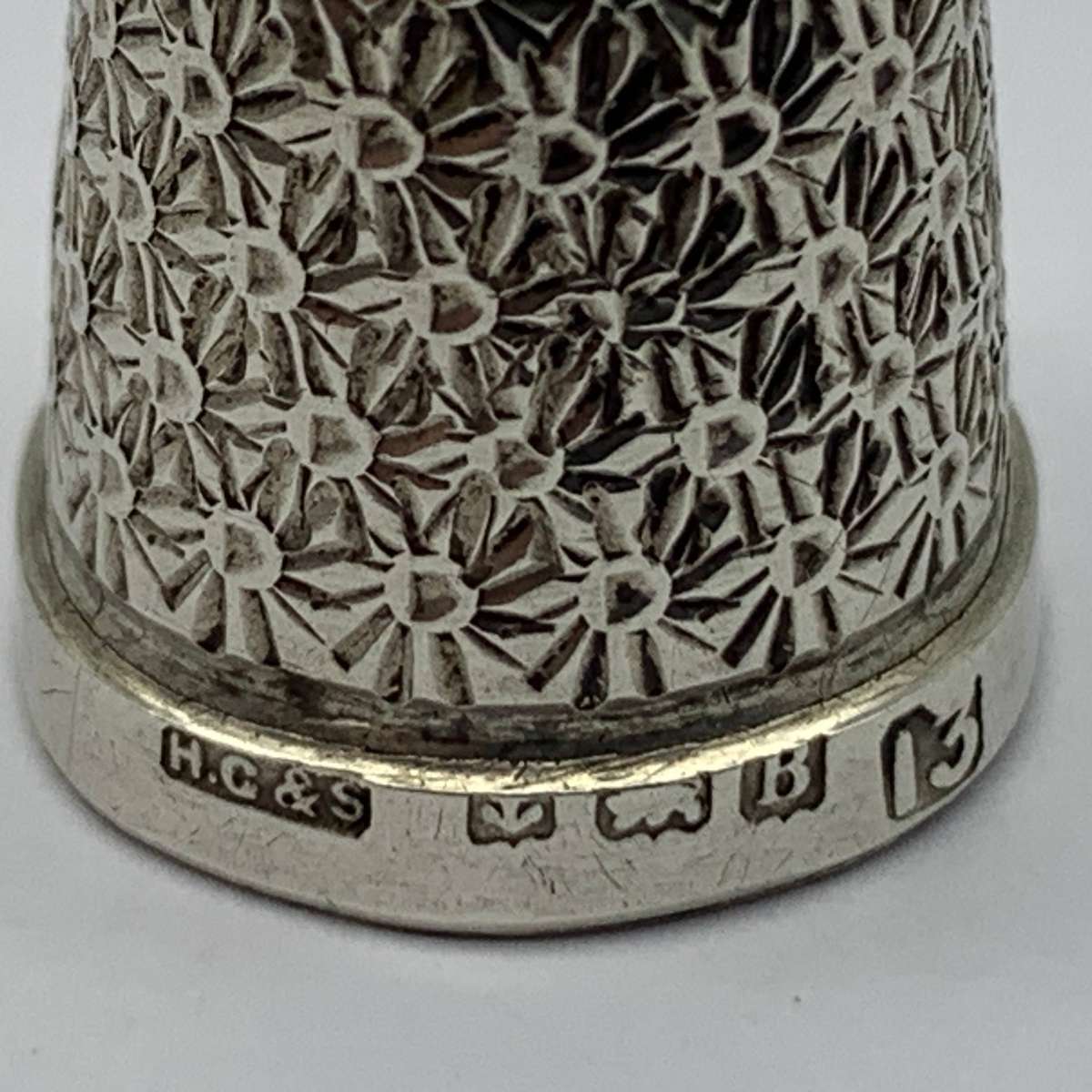 Antique Solid Silver Thimble (1926)
