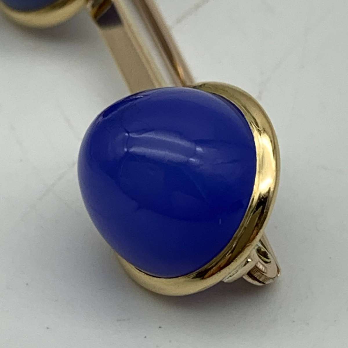 Vintage 9ct Gold 'Blue Chalcedony' Brooch (9,7g)
