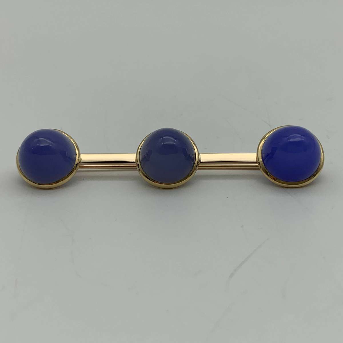 Vintage 9ct Gold 'Blue Chalcedony' Brooch (9,7g)