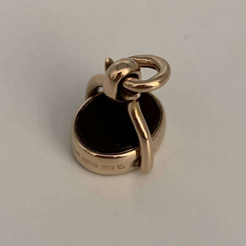 Victorian 15ct Gold Swivel Fob/Seal (1881)
