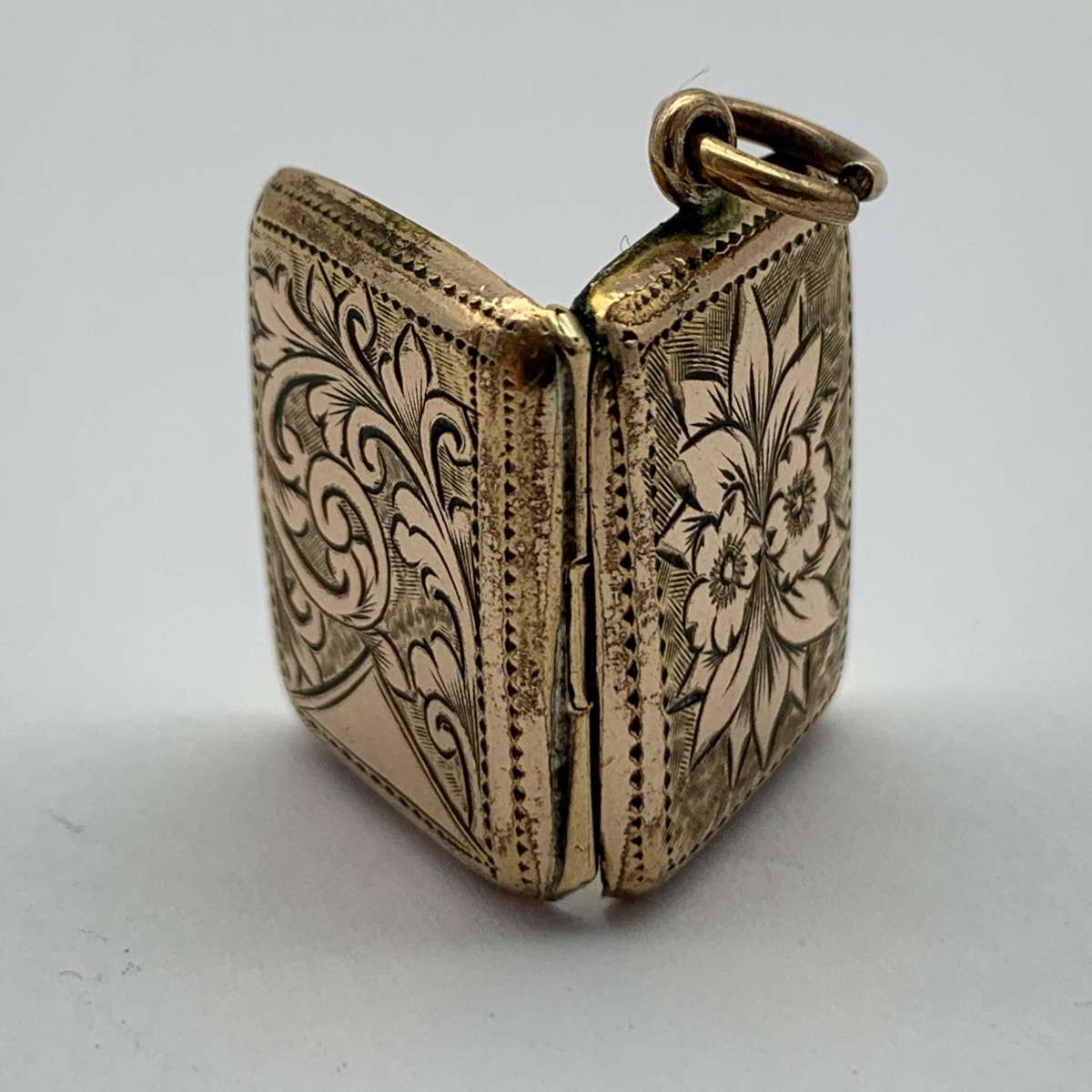 Small Antique Rose-Gold Plated Locket