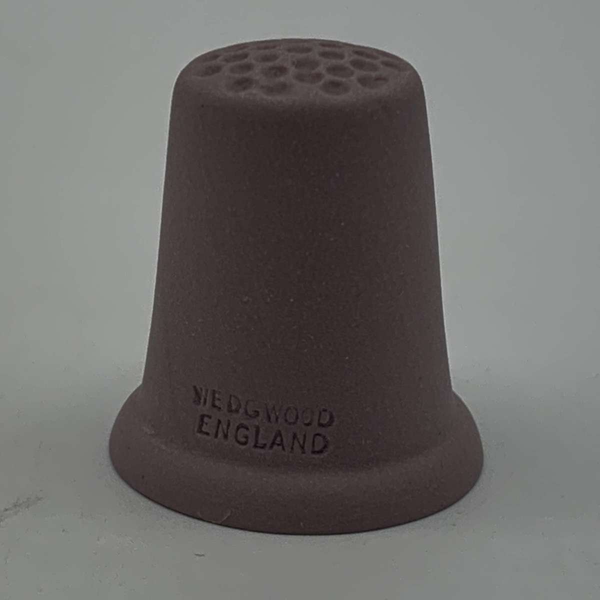Lilac Wedgwood 'Josiah Wedgwood' Thimble
