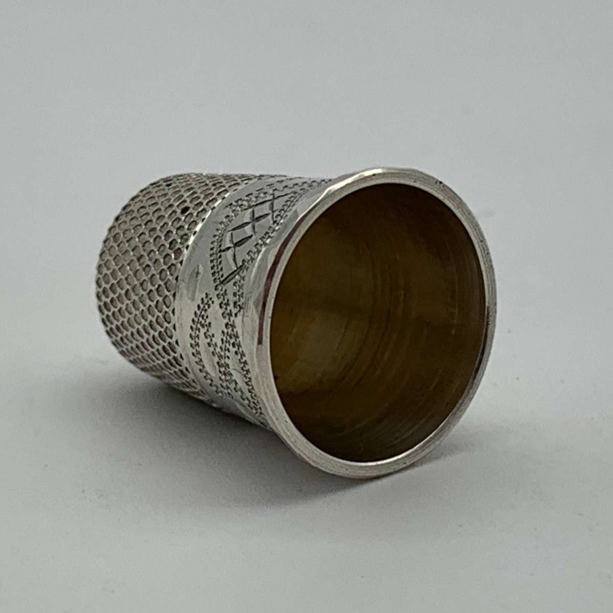 Antique Silver Thimble (Chester 1924)