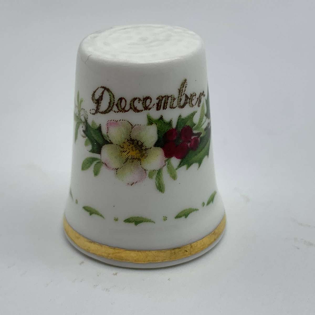 Royal Albert 'Flower of the Month' Thimble (December)