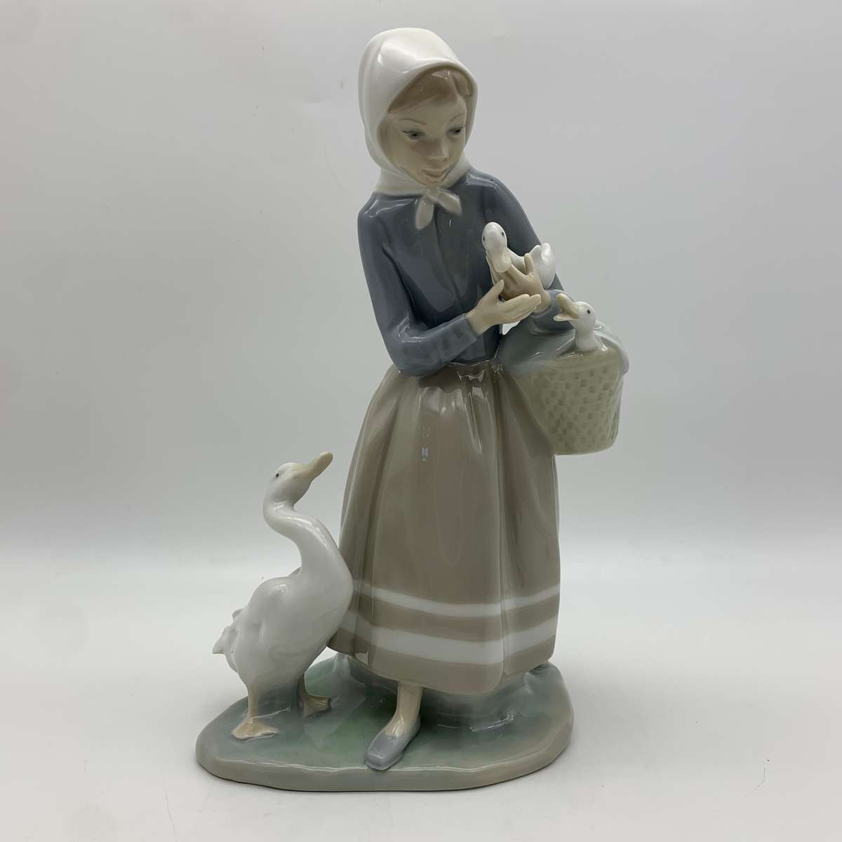 Early Lladro 'Shepherdess with Ducks' Figurine