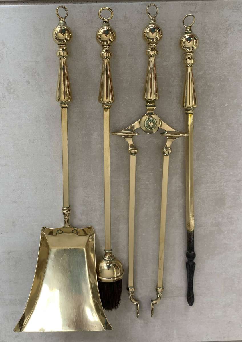 Lovely Quality Antique Brass Fireplace Set & Stand