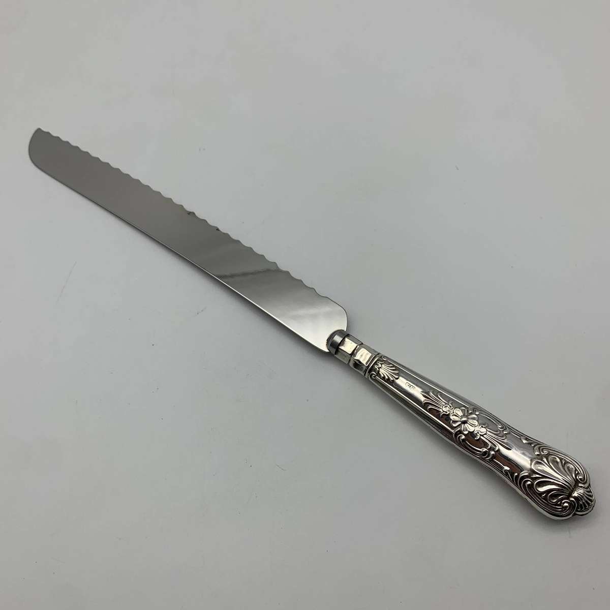 1960's Sterling Silver 'Kings Pattern' Bread Knife