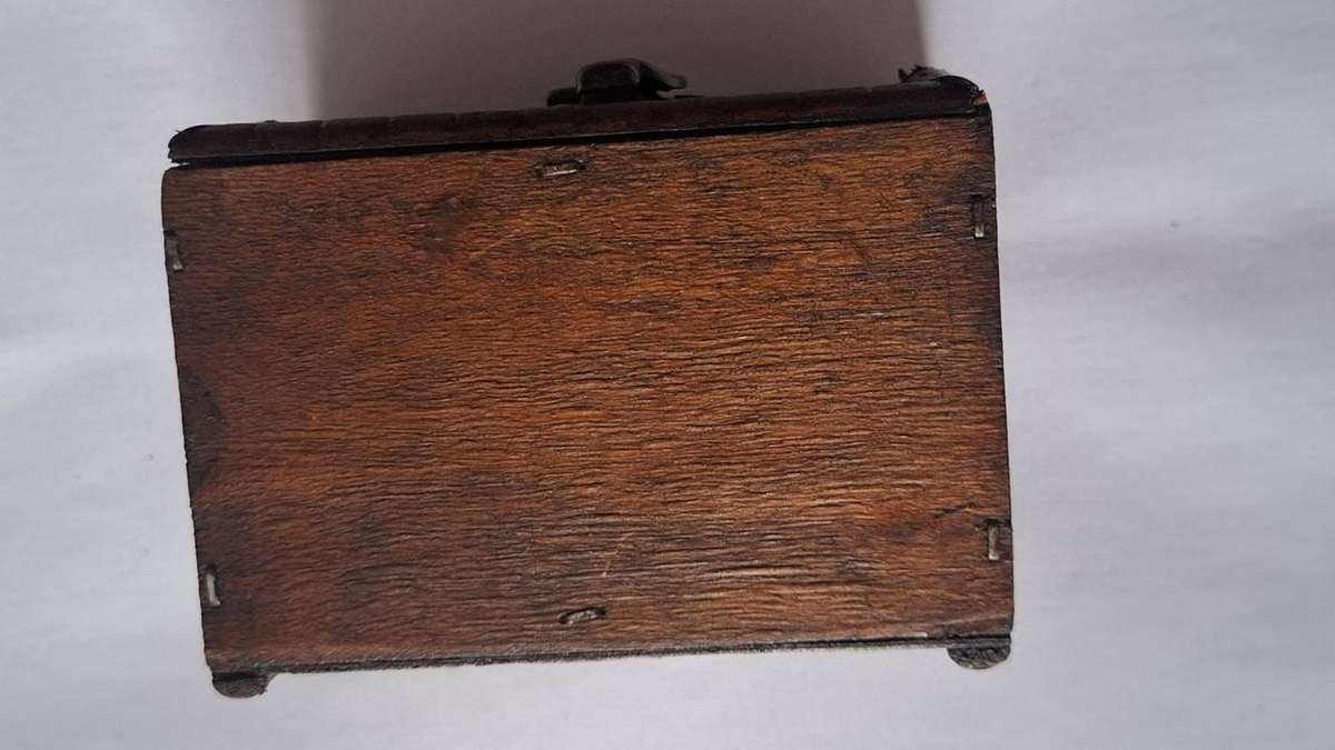 Small plastic box