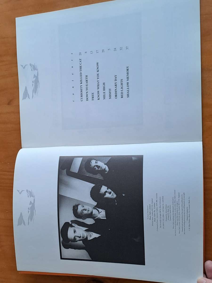 Curiosity Killed the Cat -  Keep your distance - 1987