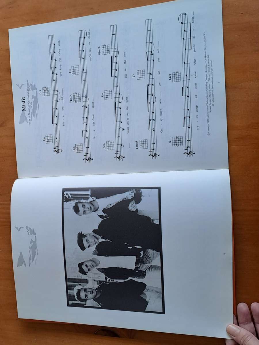 Curiosity Killed the Cat -  Keep your distance - 1987